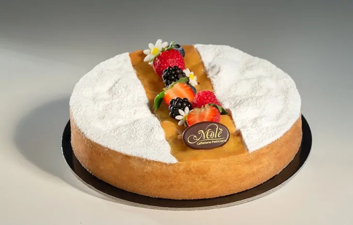 Charlotte ai frutti di bosco intera